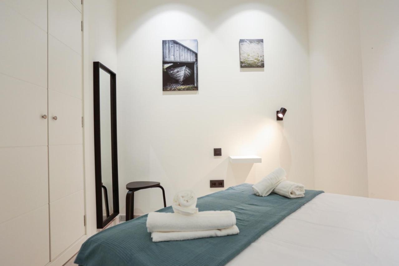 Monkeys Apartments Cervantes Seville Exterior photo